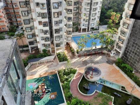 Golden Lion Garden Sell 270 ft²