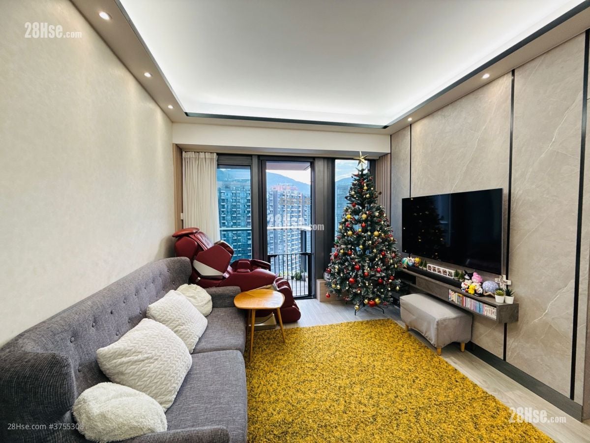 The Regent Sell 3 Bedrooms , 2 Bathrooms 735 ft²