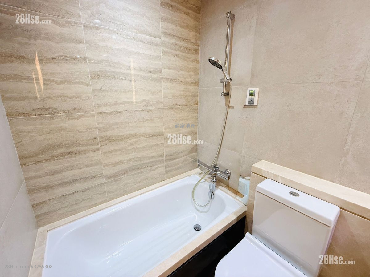 The Regent Sell 3 Bedrooms , 2 Bathrooms 735 ft²