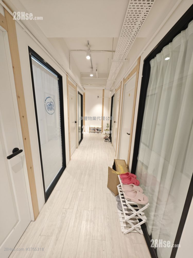 長江工廠大廈 租盤 80 平方呎