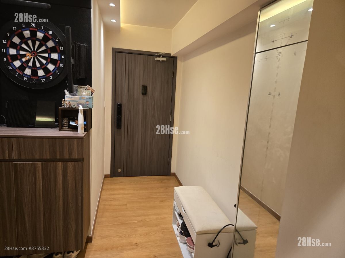 厅: 中华大厦 售盘 2 房 , 2 浴室 713 平方尺