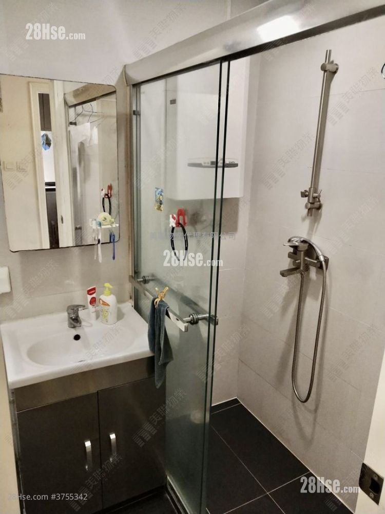 绿杨新邨 售盘 2 房 451 平方尺