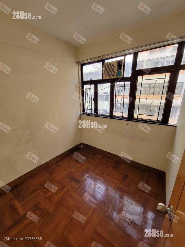 Kiu Ming Mansion Sell 2 Bedrooms , 1 Bathroom 391 ft²
