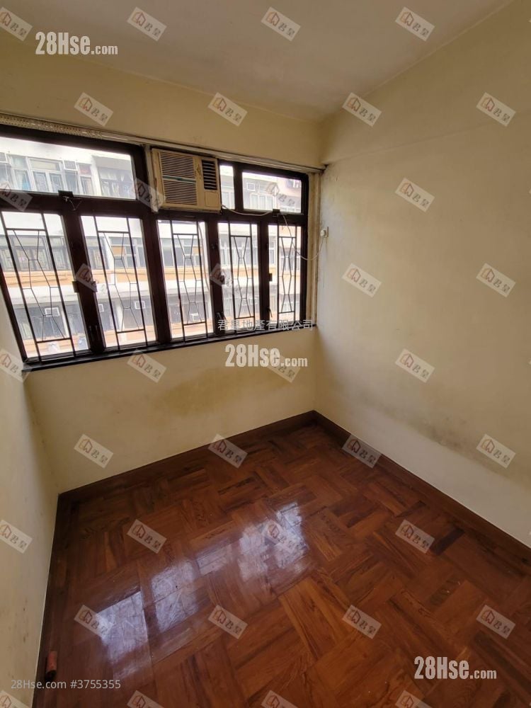 Kiu Ming Mansion Sell 2 Bedrooms , 1 Bathroom 391 ft²