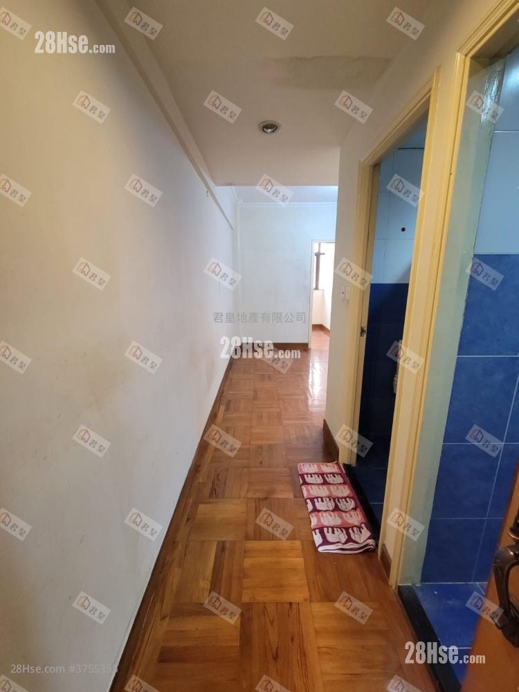 Kiu Ming Mansion Sell 2 Bedrooms , 1 Bathroom 391 ft²