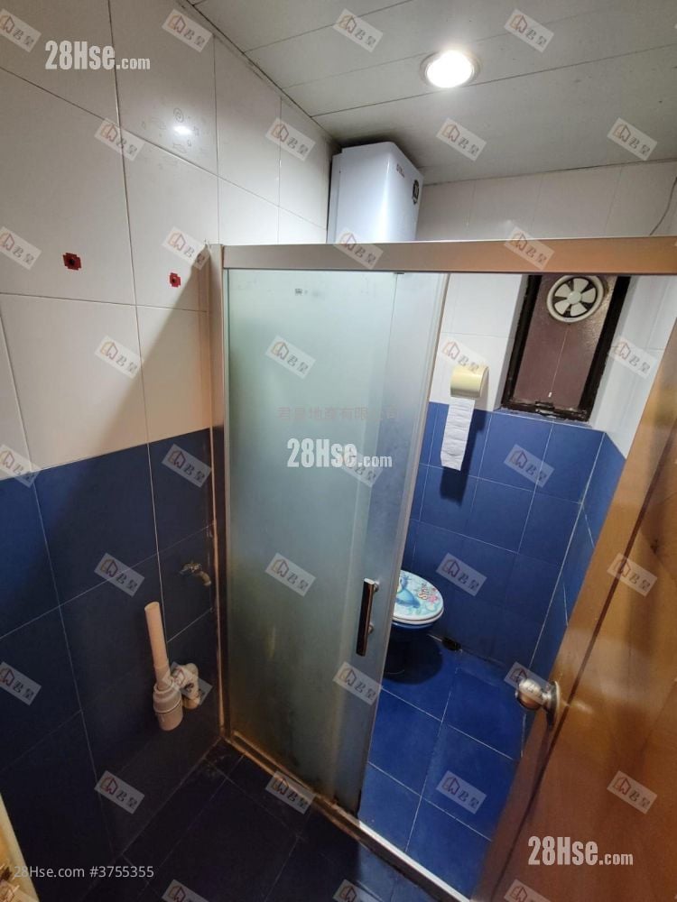 Kiu Ming Mansion Sell 2 Bedrooms , 1 Bathroom 391 ft²