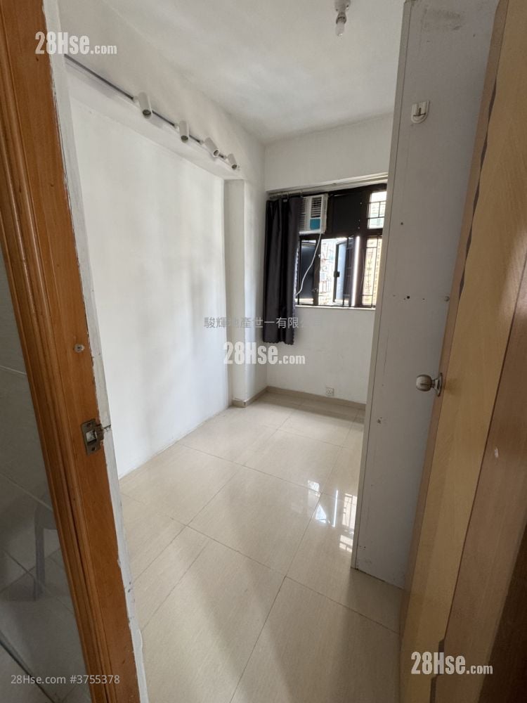 源發大廈 售盤 2 房 342 平方呎