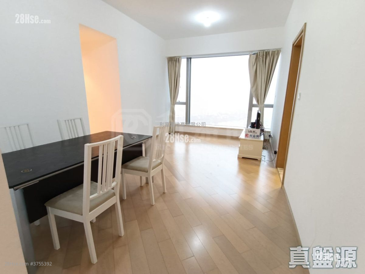 天璽 售盤 3 房 , 2 浴室 900 平方呎