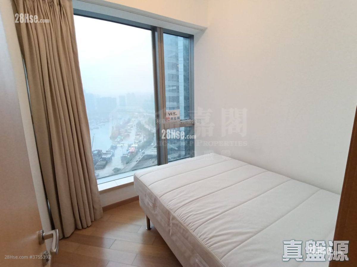 天璽 售盤 3 房 , 2 浴室 900 平方呎