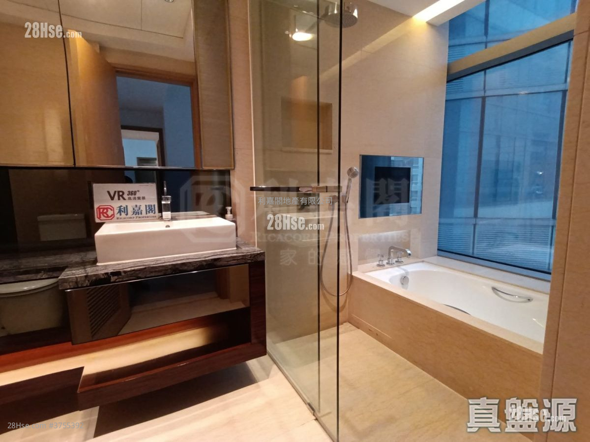 天璽 售盤 3 房 , 2 浴室 900 平方呎