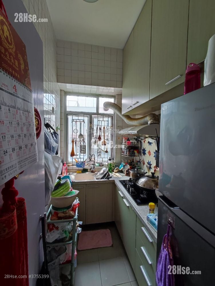 又一樓 售盤 2 房 , 1 浴室 596 平方呎