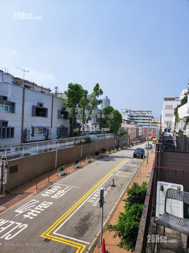 又一樓 售盤 2 房 , 1 浴室 596 平方呎