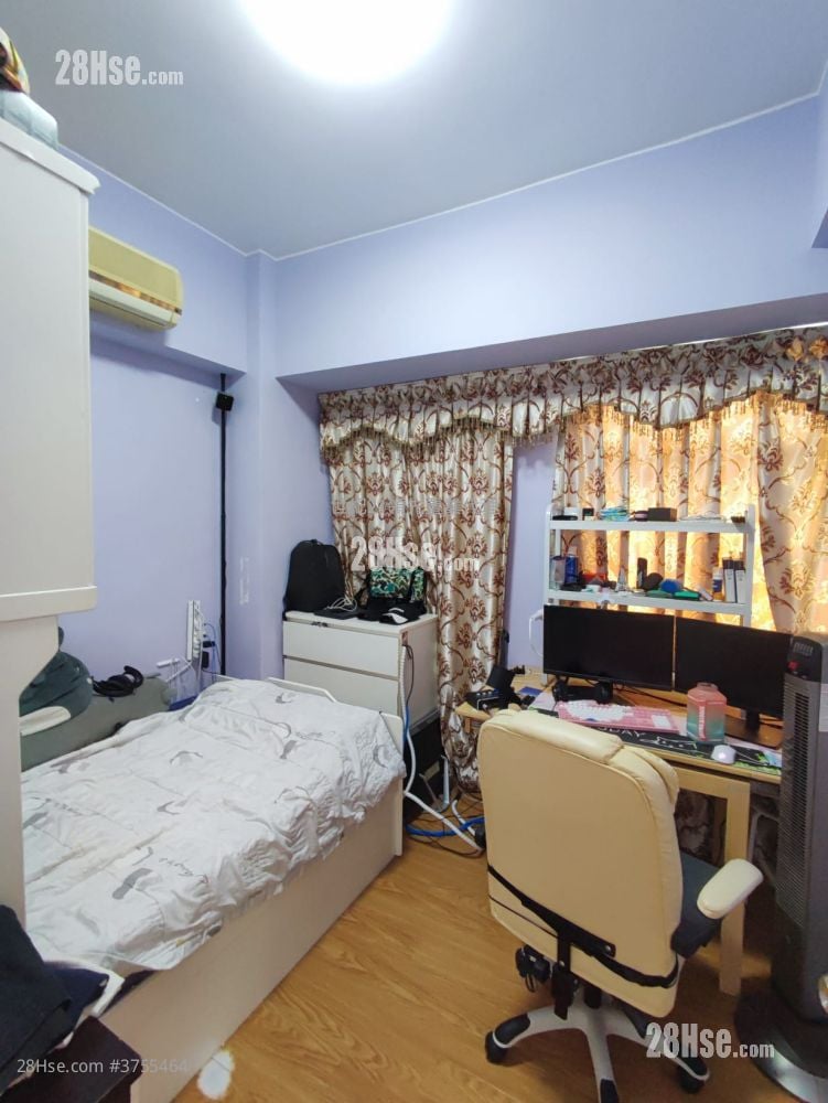 又一楼 售盘 2 房 , 1 浴室 596 平方尺