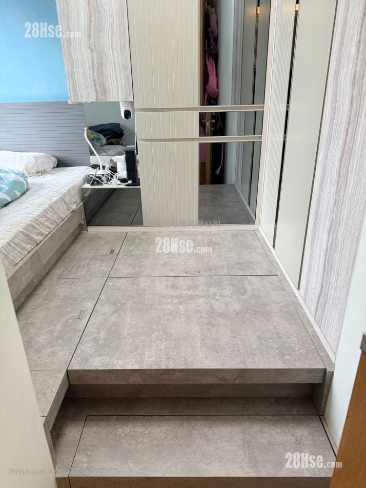 One Homantin Sell 2 Bedrooms 509 ft²