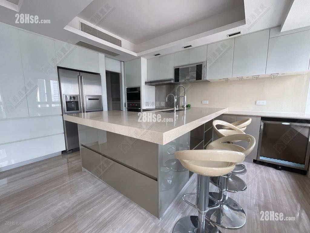 君临天下 售盘 2 房 , 2 浴室 743 平方尺