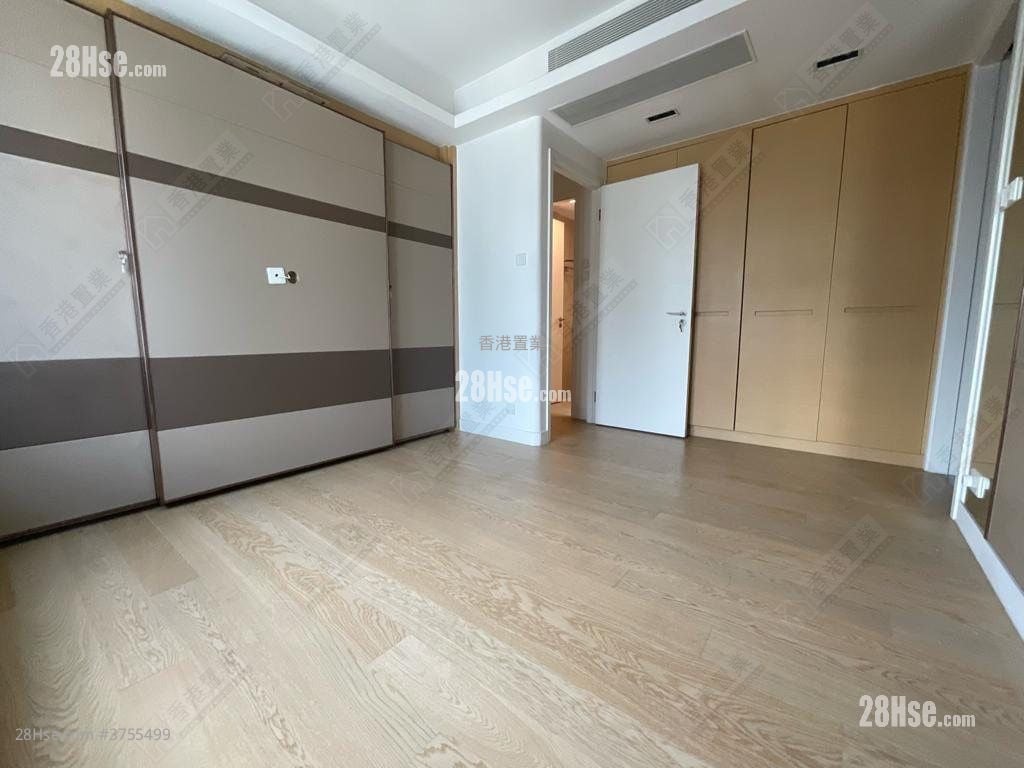 君临天下 售盘 2 房 , 2 浴室 743 平方尺