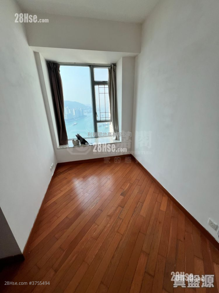 御凱 租盤 3 房 , 2 浴室 728 平方呎