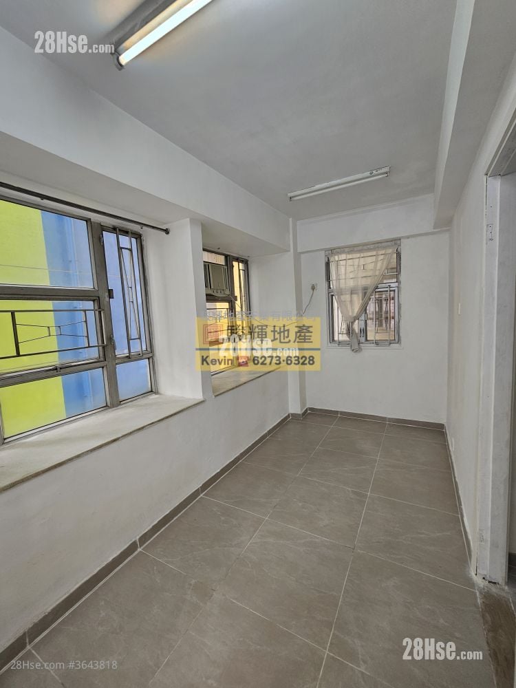 Wing Ning Building Sell 1 Bedroom , 1 Bathroom