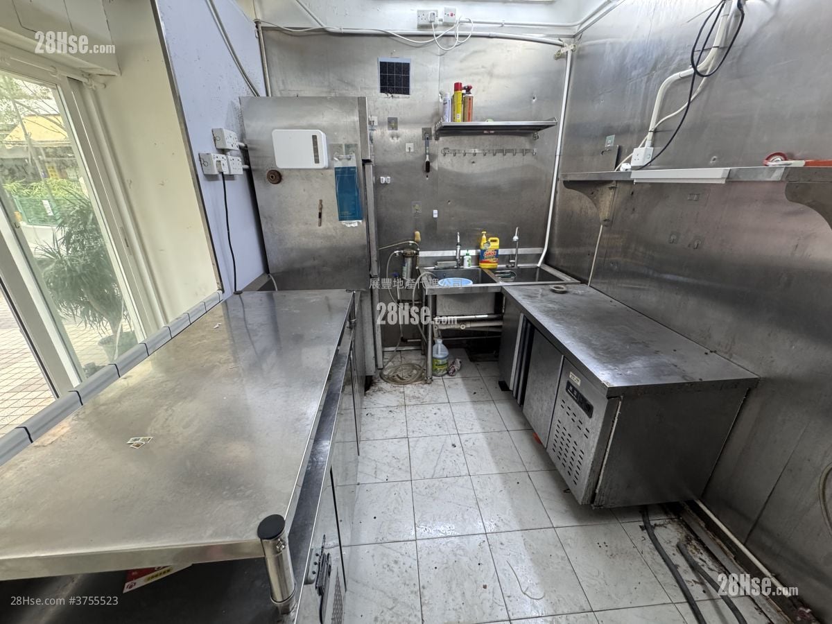 美居中心 租盘 开放式间隔 200 平方尺