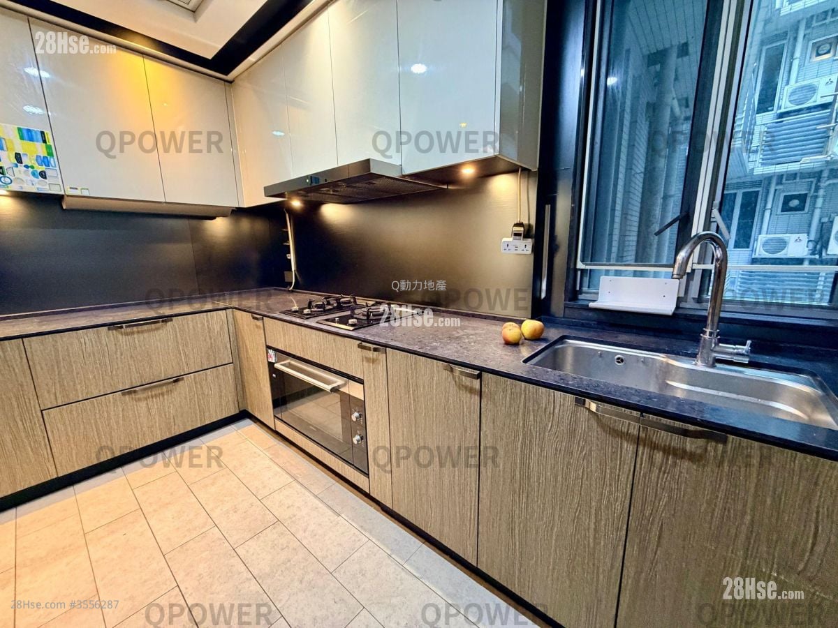 傲泷 租盘 4 房 1,837 平方尺