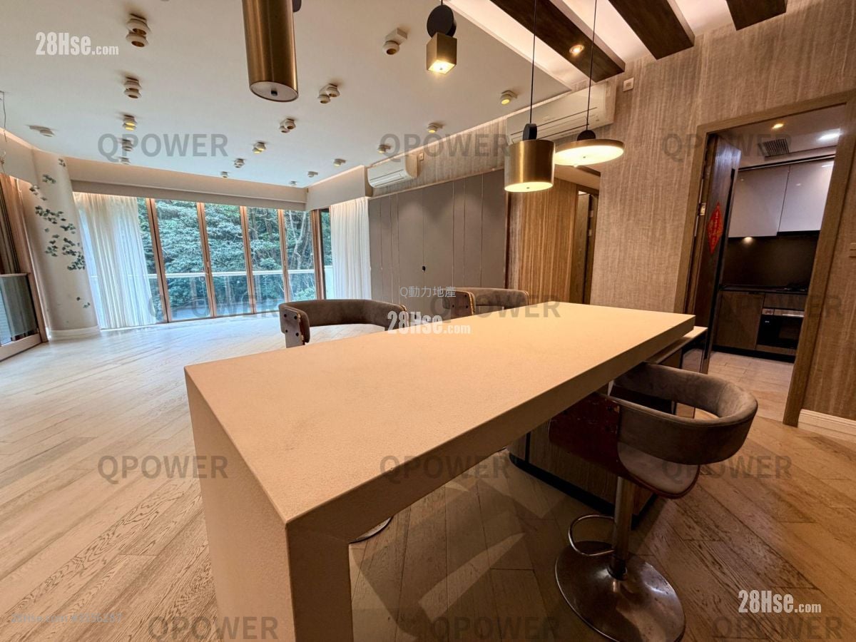 傲泷 租盘 4 房 1,837 平方尺