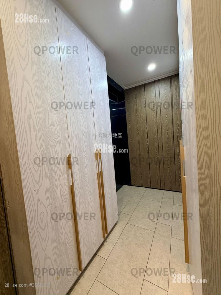 傲泷 租盘 4 房 1,837 平方尺