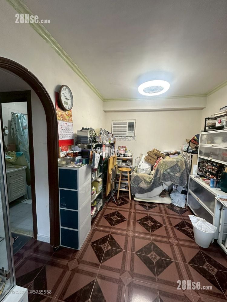 偉景花園 售盤 2 房 , 1 浴室 550 平方呎