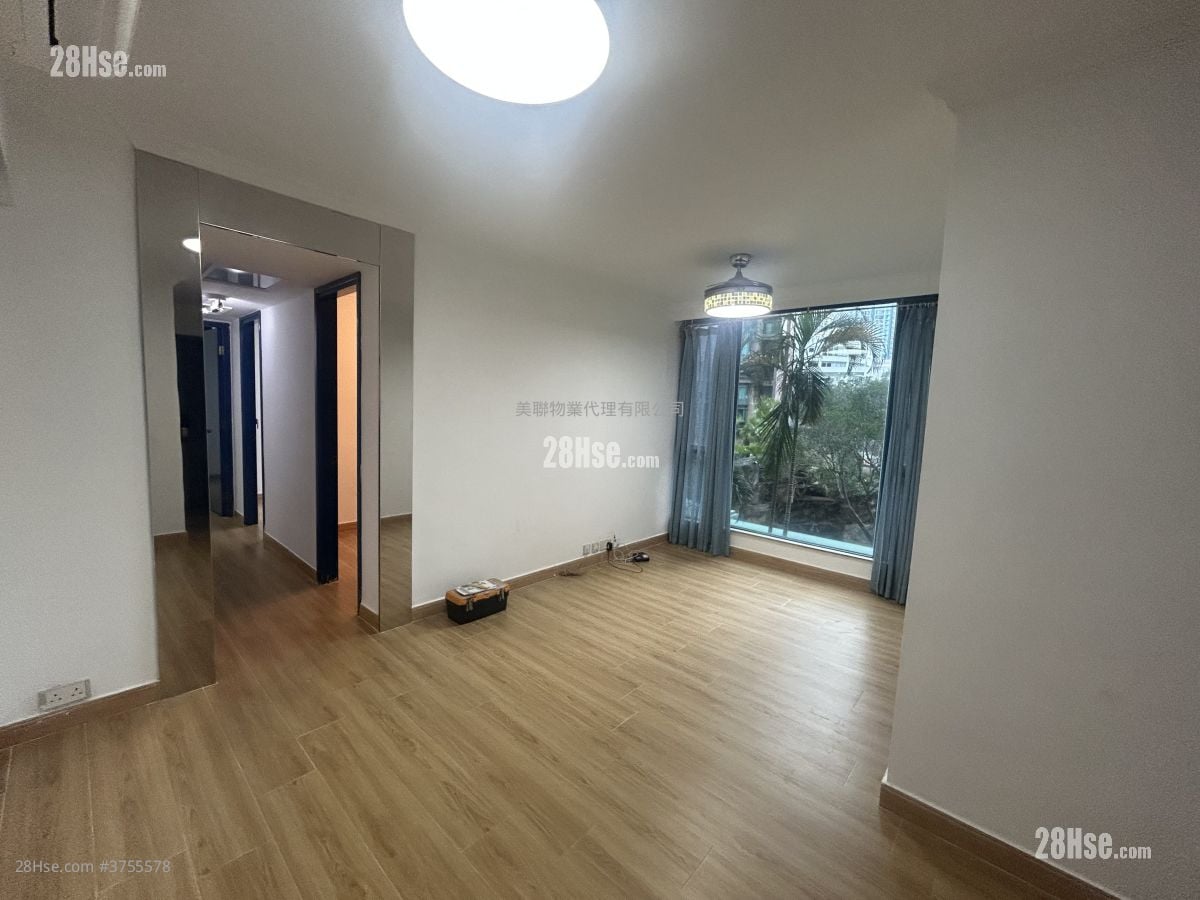 Vista Paradiso Sell 3 Bedrooms 650 ft²