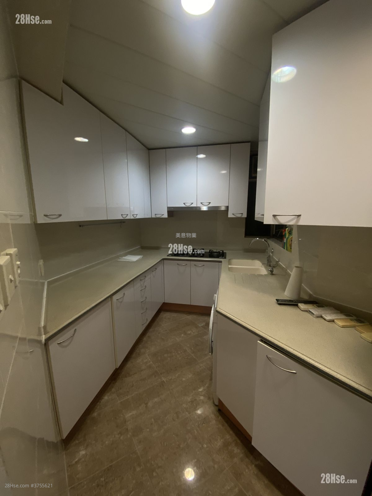 擎天半島 售盤 3 房 , 3 浴室 775 平方呎