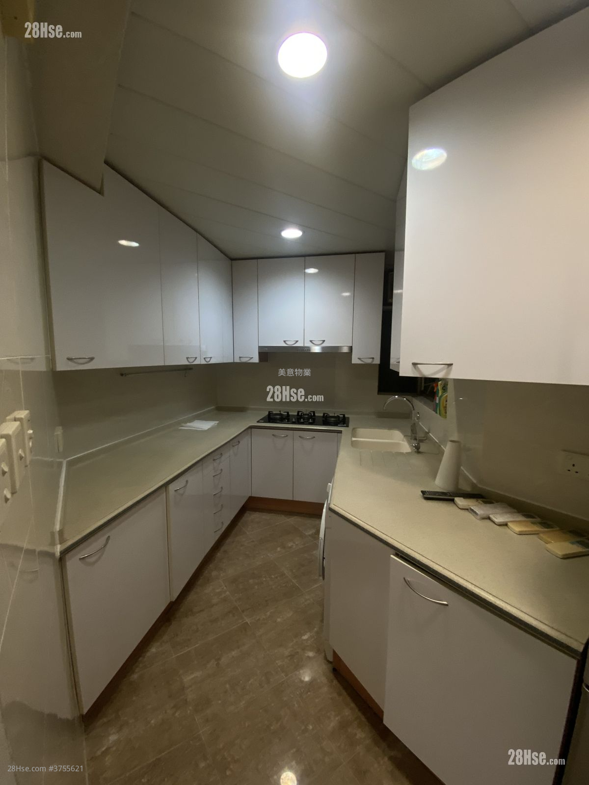 擎天半島 售盤 3 房 , 3 浴室 775 平方呎