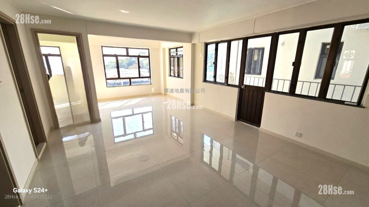 Village Sell 3 Bedrooms , 1 Bathroom 700 ft²