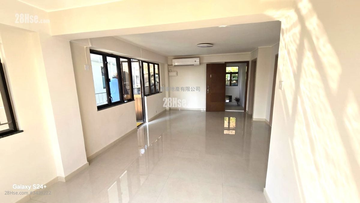 Village Sell 3 Bedrooms , 1 Bathroom 700 ft²