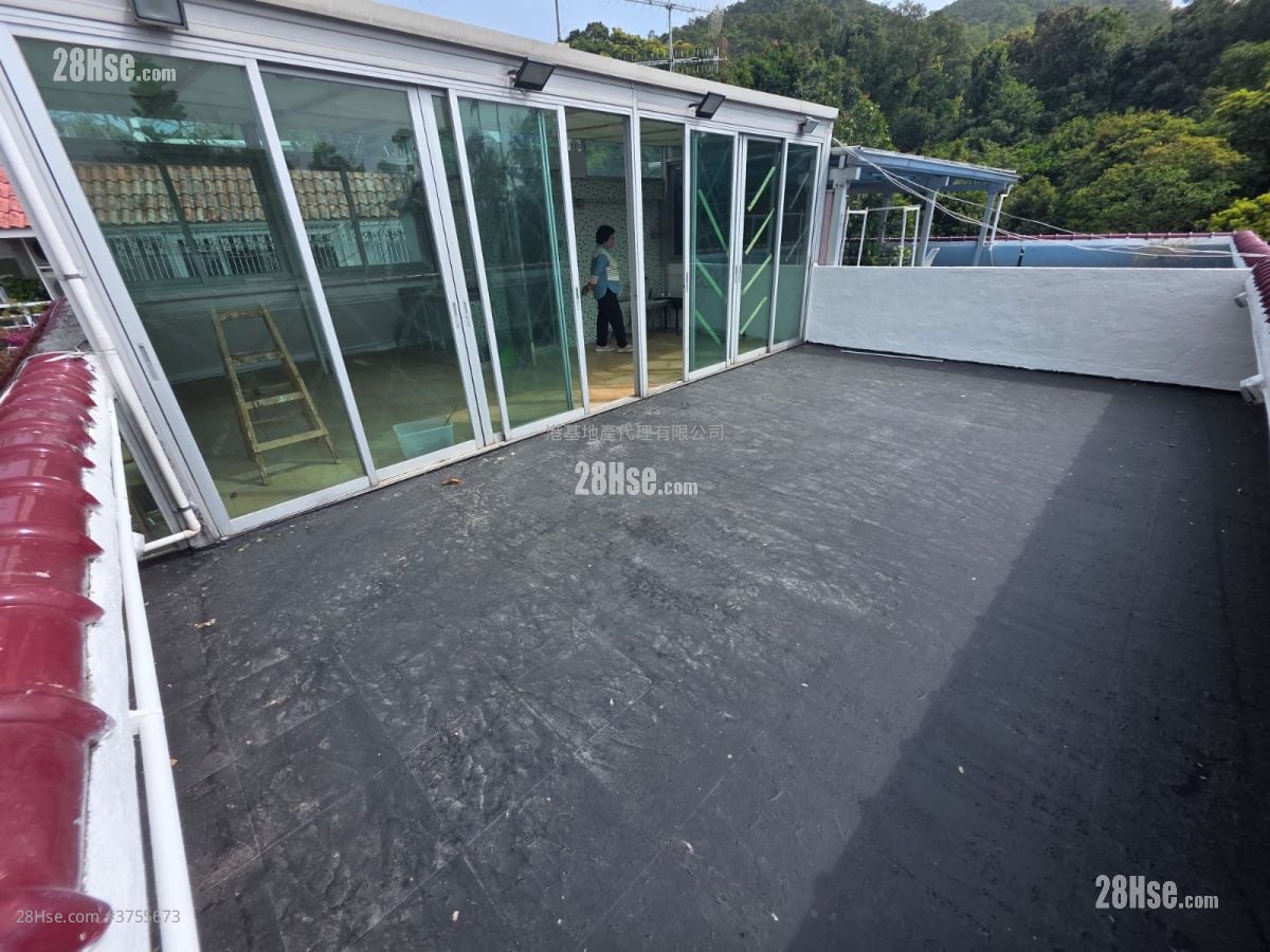 Village Sell 2 Bedrooms , 1 Bathroom 630 ft²