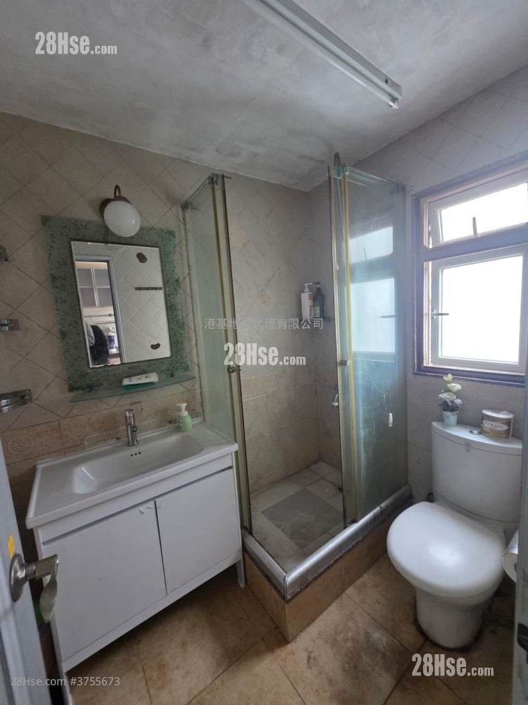 Village Sell 2 Bedrooms , 1 Bathroom 630 ft²