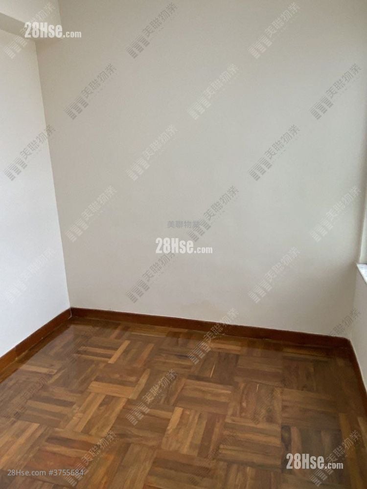 Fanling Centre Sell 3 Bedrooms 513 ft²
