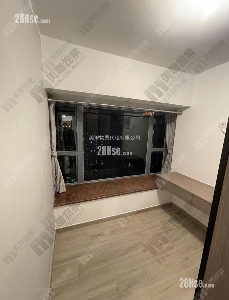 主人房: 海悦豪园 售盘 2 房 432 平方尺