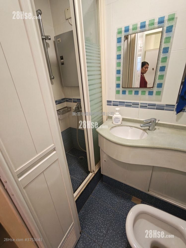 Folkland Mansion Sell 3 Bedrooms , 1 Bathroom 394 ft²