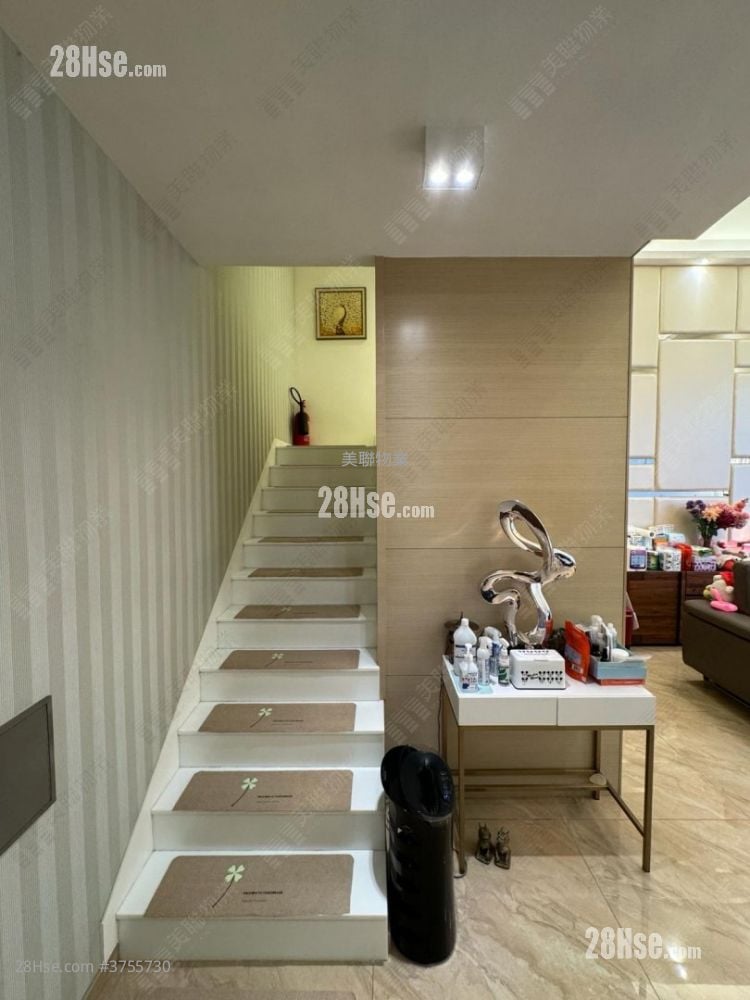 Palm Springs Sell 3 Bedrooms 1,367 ft²