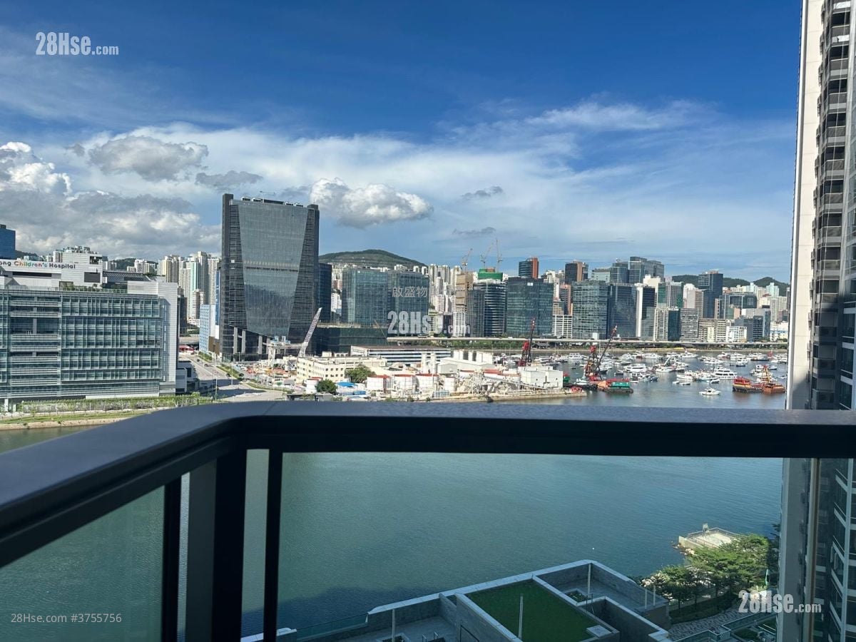 One Victoria Rental 3 Bedrooms , 2 Bathrooms 643 ft²