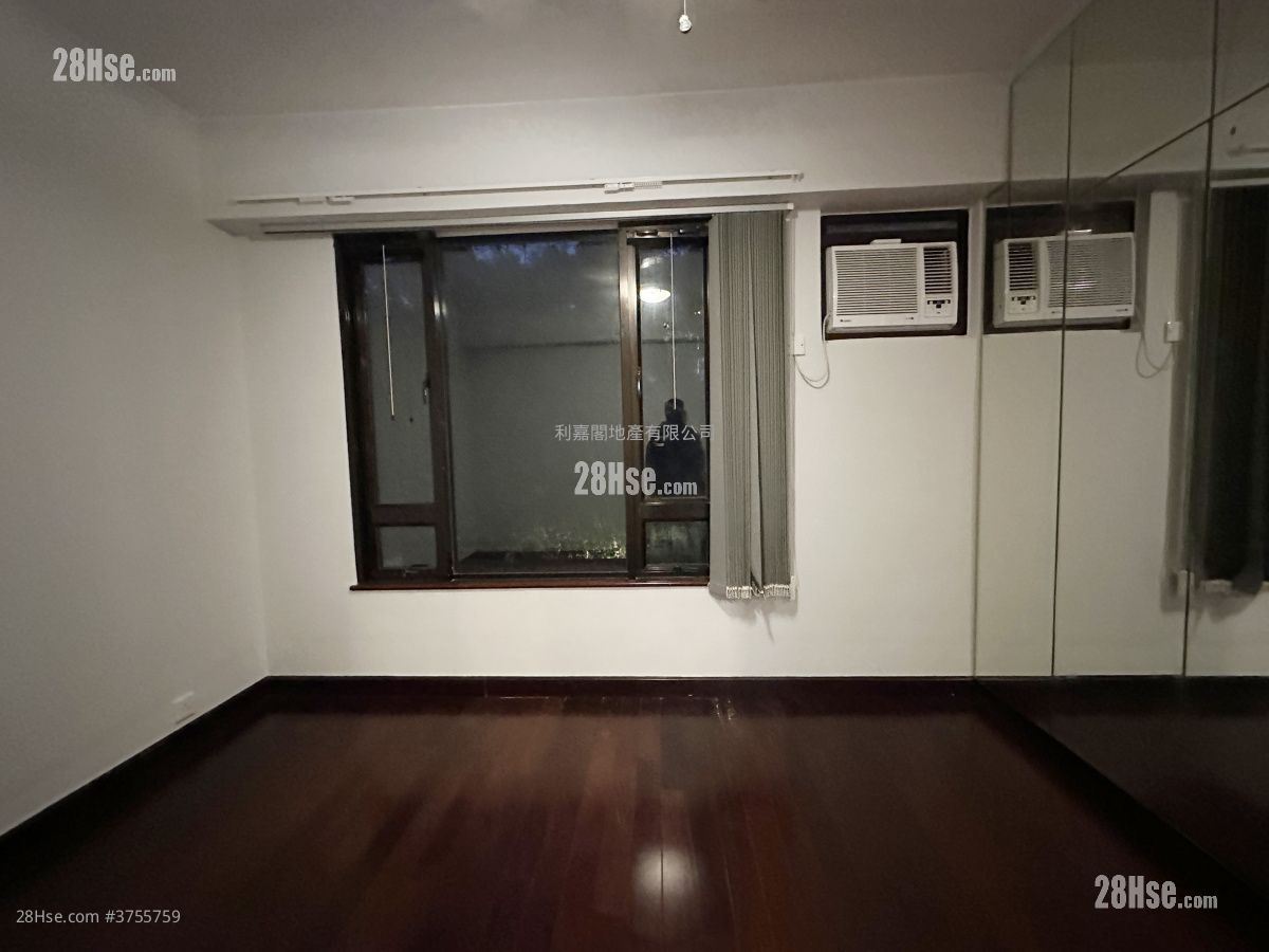 麗峰花園 售盤 3 房 , 4 浴室 1,761 平方呎