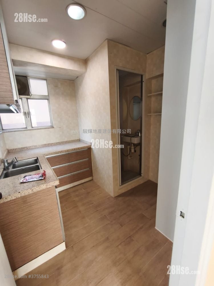 嘉輝大廈 售盤 3 房 , 1 浴室 631 平方呎