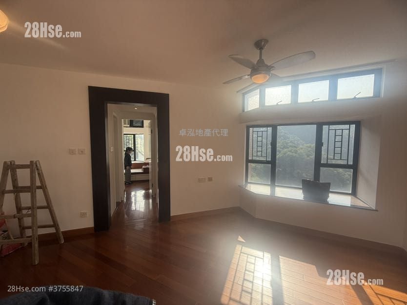 Cayman Rise Sell 2 Bedrooms 464 ft²