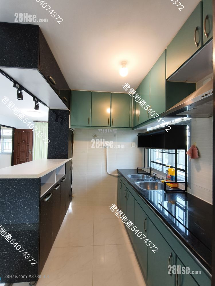 Village Rental 3 Bedrooms , 1 Bathroom 700 ft²