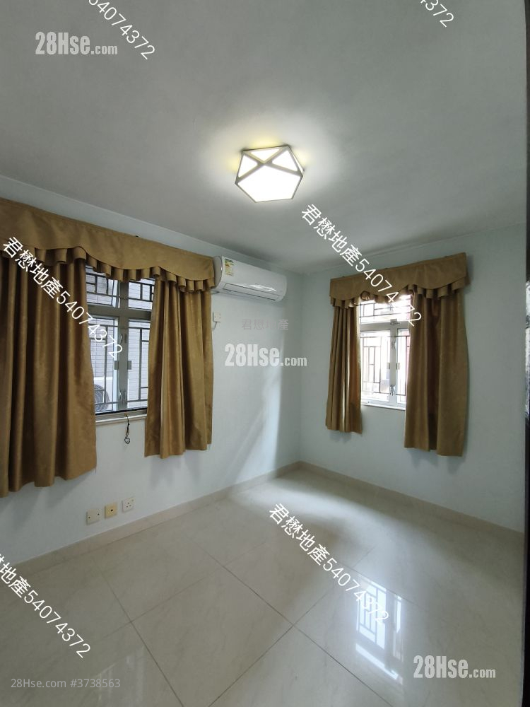 Village Rental 3 Bedrooms , 1 Bathroom 700 ft²