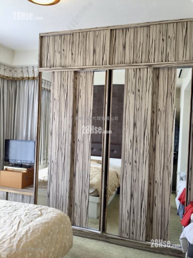 晉名峰 售盤 4 房 1,102 平方呎