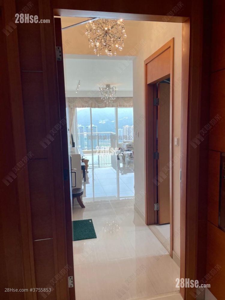 晉名峰 售盤 4 房 1,102 平方呎