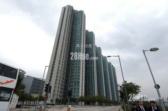 锦泰苑 售盘 3 房 , 2 浴室 650 平方尺