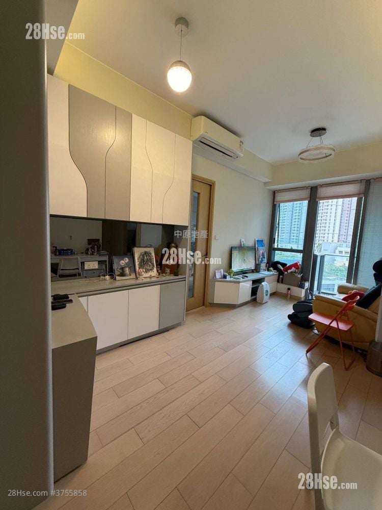 Twin Peaks Sell 2 Bedrooms , 1 Bathroom 516 ft²