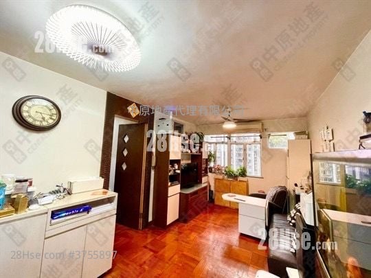 康翠臺 售盤 3 房 , 1 浴室 646 平方呎