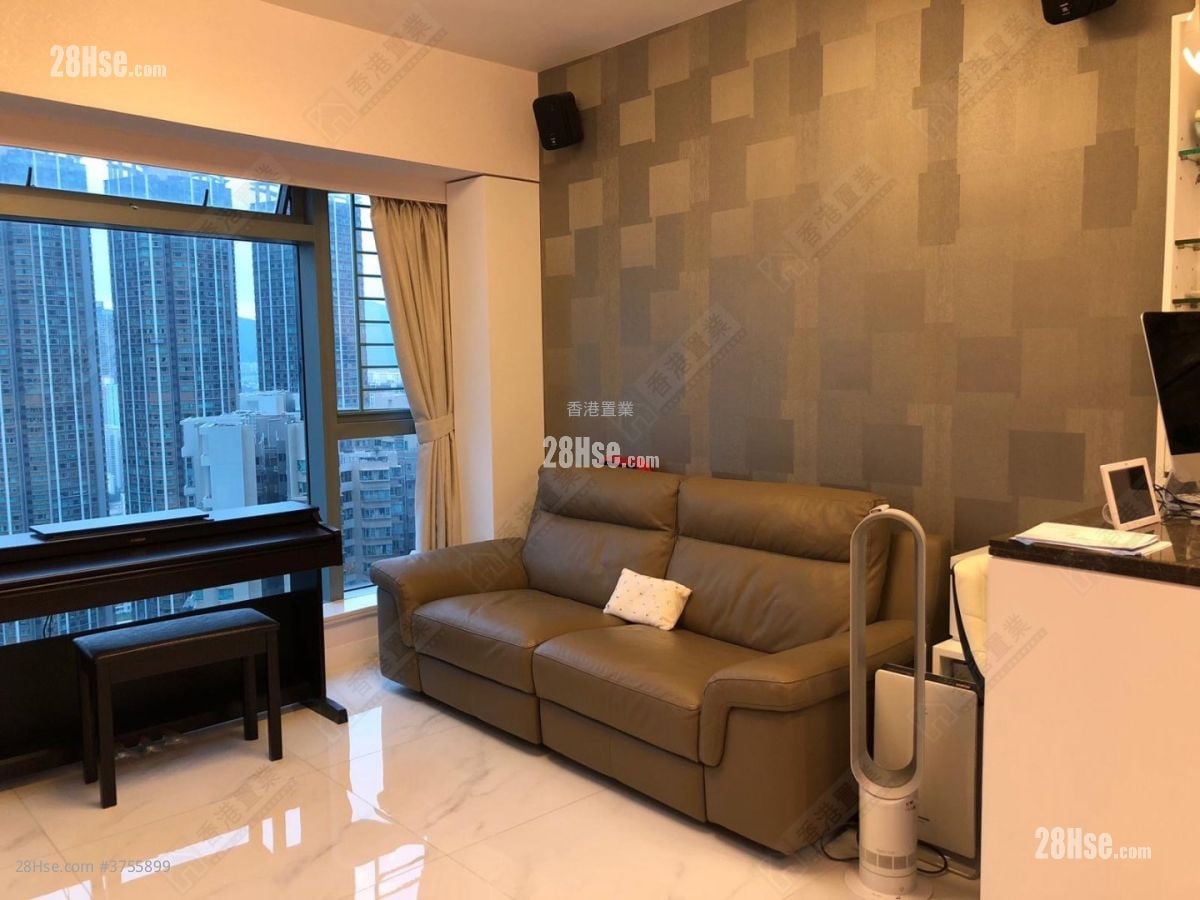 The Harbourside Sell 2 Bedrooms , 2 Bathrooms 755 ft²